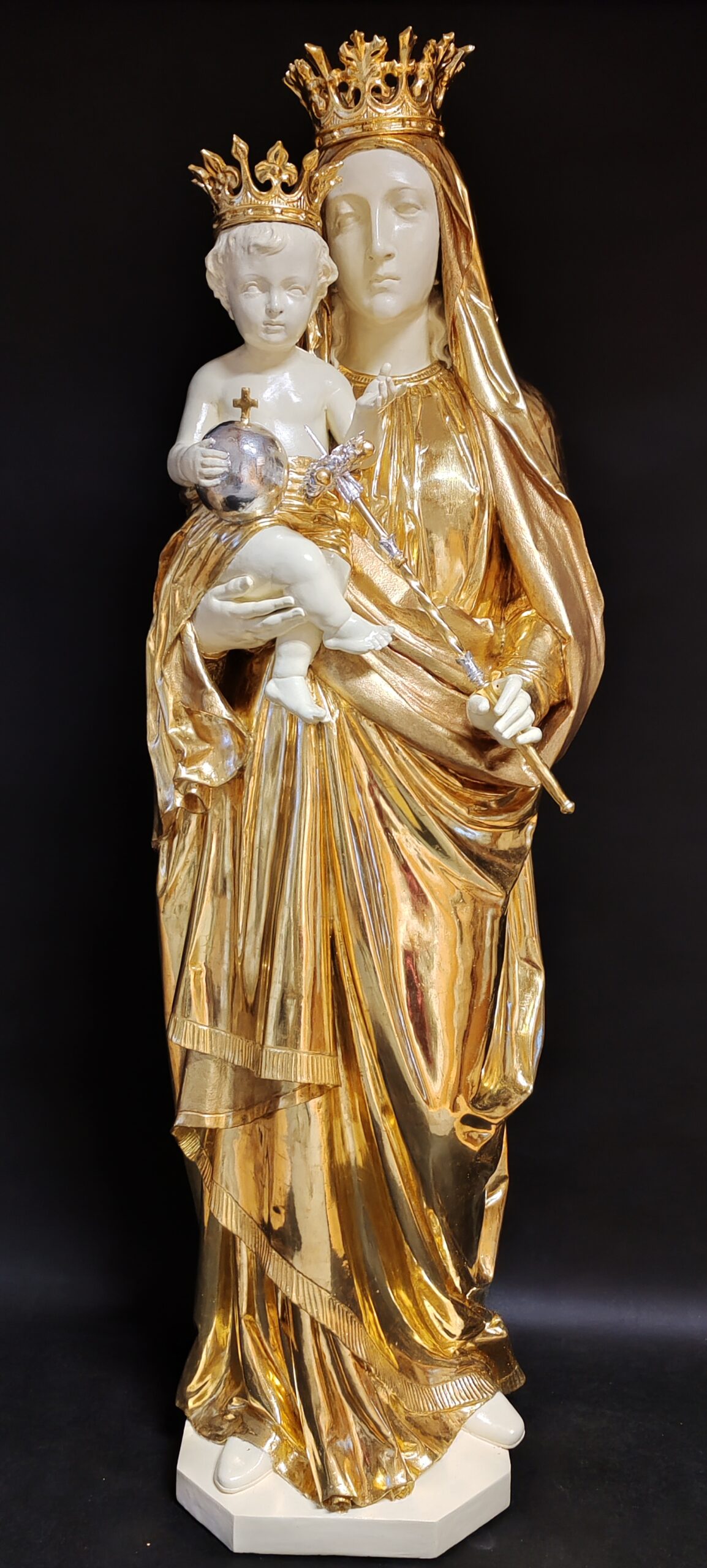 Re&scaron;taurovanie sochy